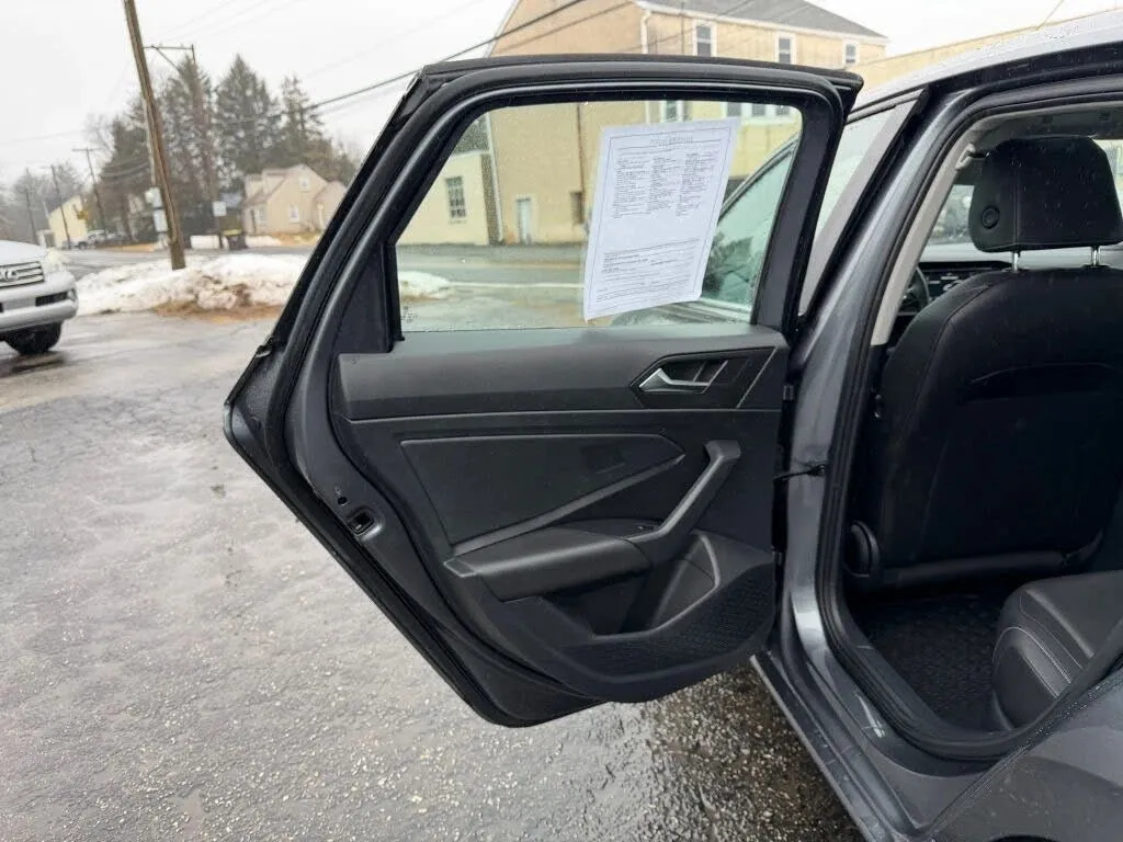 2019 Volkswagen Jetta SE - Photo 33