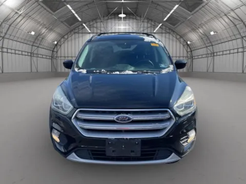 Photos of 2017 Ford Escape SE Sport Utility 4D for sale in Pottstown, PA at Reliable Car Connection