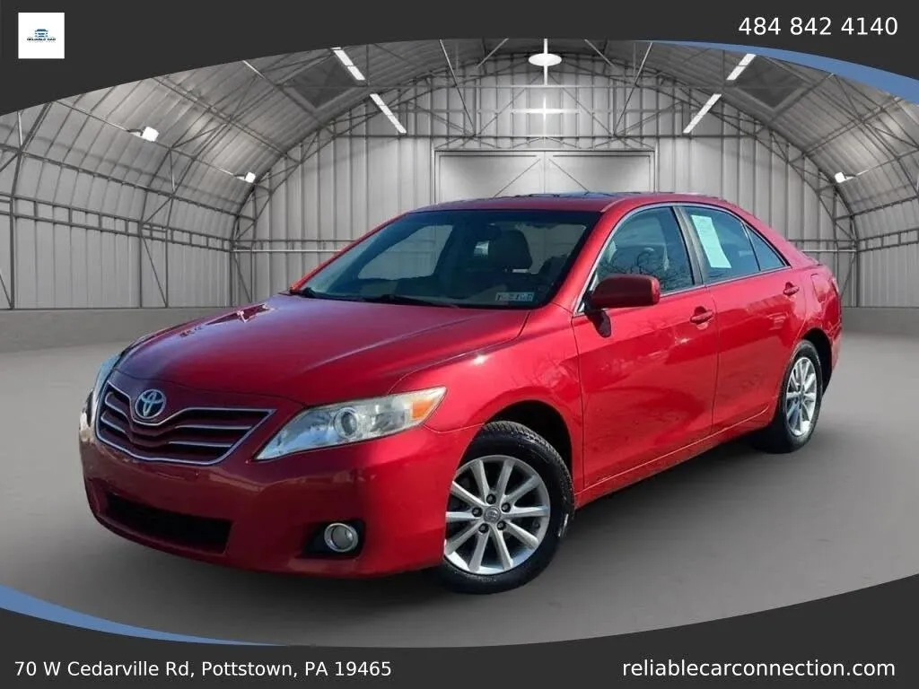 Red 2011 Toyota Camry XLE for sale in Pottstown, PA