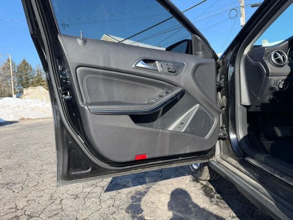 2015 Mercedes-Benz GLA-Class GLA250 - Photo 27