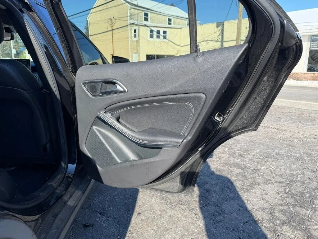 2015 Mercedes-Benz GLA-Class GLA250 - Photo 38