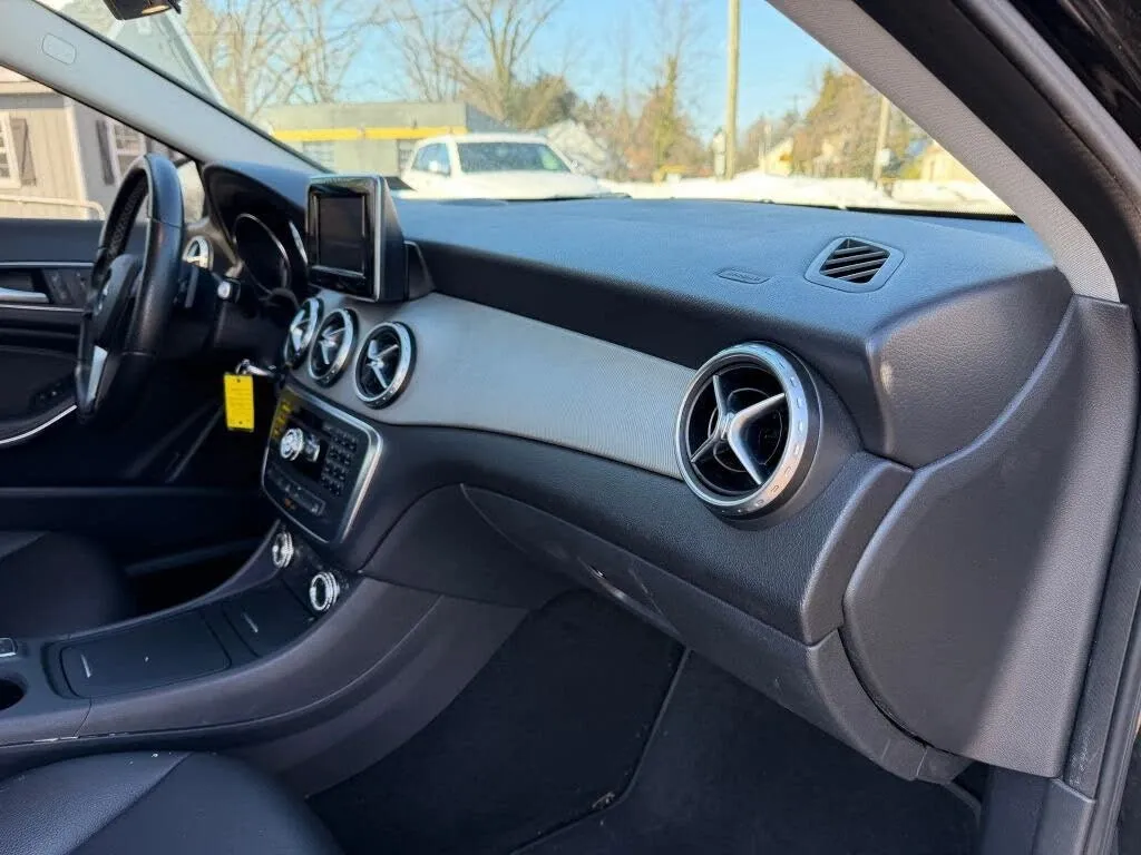 2015 Mercedes-Benz GLA-Class GLA250 - Photo 43