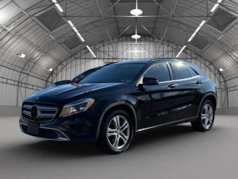Photos of 2015 Mercedes-Benz GLA 250 4MATIC for sale in Pottstown, PA at Reliable Car Connection