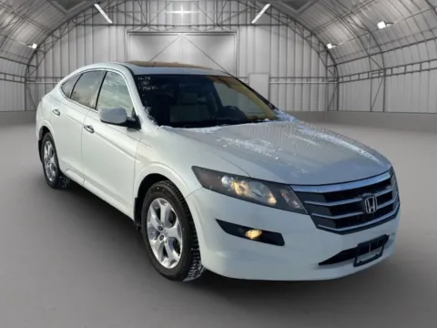Photos of 2010 Honda Accord Crosstour EX-L Sport Utility 4D for sale in Pottstown, PA at Reliable Car Connection