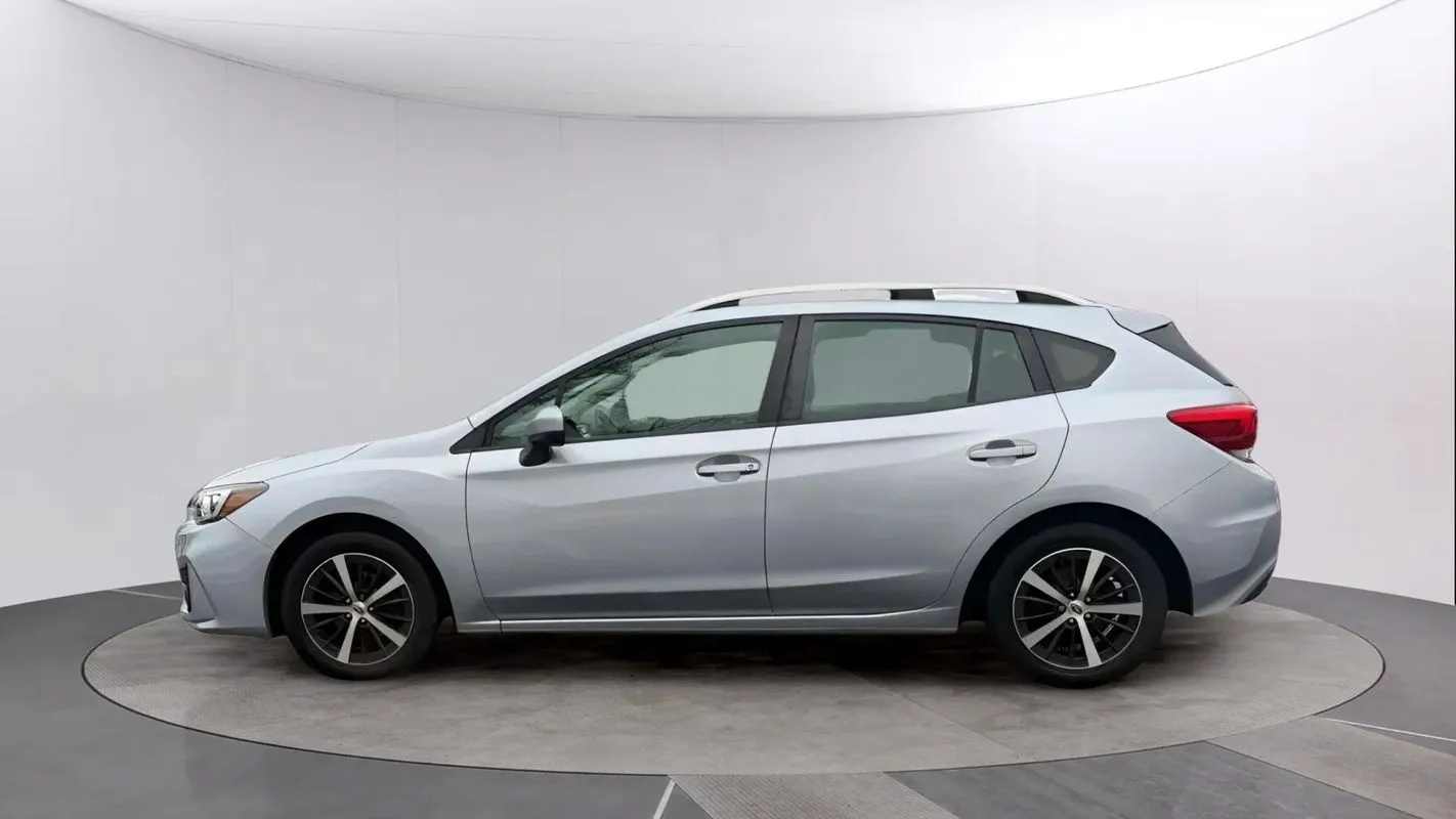 2019 Subaru Impreza Premium - Photo 9