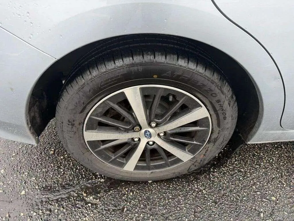 2019 Subaru Impreza Premium - Photo 14