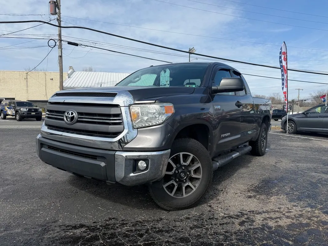2014 Toyota Tundra SR5