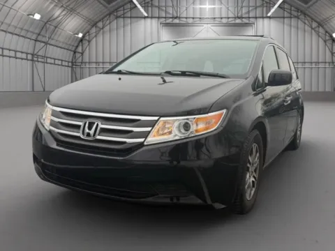 Photos of 2013 Honda Odyssey EX Minivan 4D for sale in Pottstown, PA at Reliable Car Connection