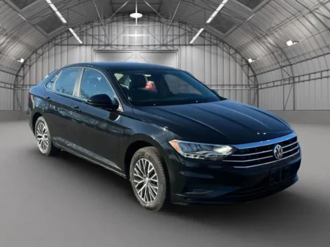 More photos of 2020 Volkswagen Jetta 1.4T SE Sedan 4D at Reliable Car Connection, PA
