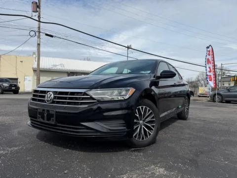 Photos of 2020 Volkswagen Jetta 1.4T SE for sale in Pottstown, PA at Reliable Car Connection