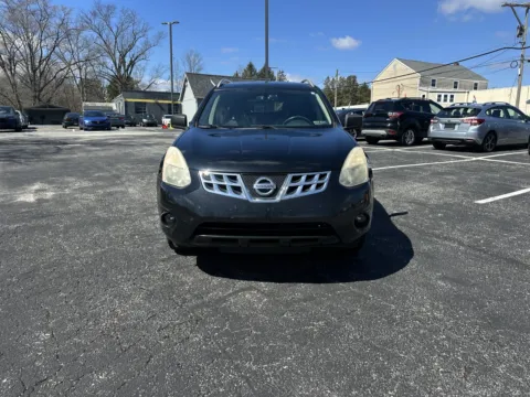 Another view of 2011 Nissan Rogue SL for sale in Pottstown, PA at Reliable Car Connection