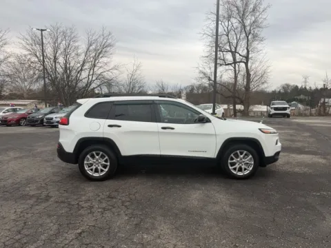 More photos of 2017 Jeep Cherokee Sport at Reliable Car Connection, PA