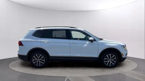 More photos of 2020 Volkswagen Tiguan 2.0T SE at Reliable Car Connection, PA