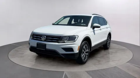 Photos of 2020 Volkswagen Tiguan 2.0T SE for sale in Pottstown, PA at Reliable Car Connection