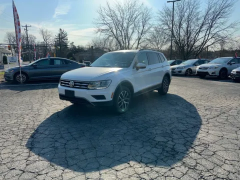 Photos of 2020 Volkswagen Tiguan 2.0T SE for sale in Pottstown, PA at Reliable Car Connection