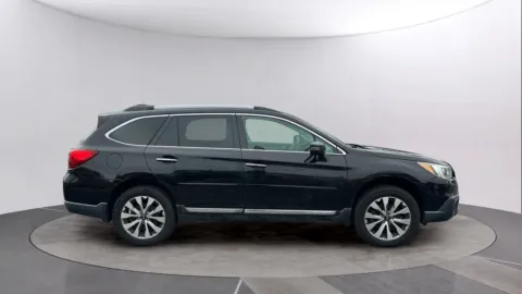 More photos of 2017 Subaru Outback 2.5i Touring at Reliable Car Connection, PA