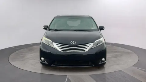 Another view of 2017 Toyota Sienna Limited Premium 7 Passenger for sale in Pottstown, PA at Reliable Car Connection