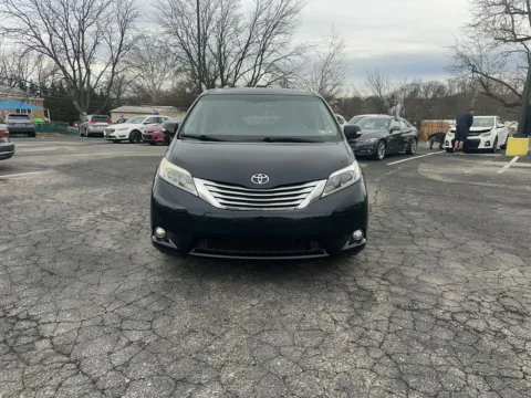 Another view of 2017 Toyota Sienna Limited Premium 7 Passenger for sale in Pottstown, PA at Reliable Car Connection