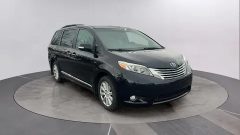 More photos of 2017 Toyota Sienna Limited Premium 7 Passenger at Reliable Car Connection, PA