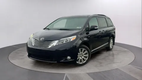 Black 2017 Toyota Sienna Limited Premium 7 Passenger for sale in Pottstown, PA