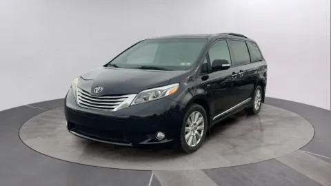 Photos of 2017 Toyota Sienna Limited Premium 7 Passenger for sale in Pottstown, PA at Reliable Car Connection