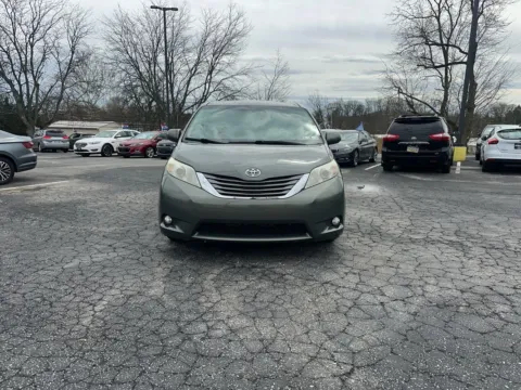 Photos of 2013 Toyota Sienna XLE V6 8 Passenger for sale in Pottstown, PA at Reliable Car Connection