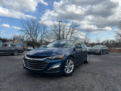 Blue 2019 Chevrolet Malibu LT for sale in Pottstown, PA