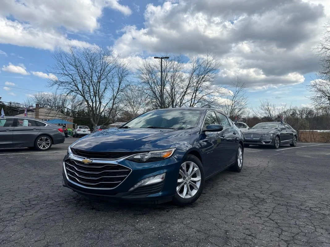 Blue 2019 Chevrolet Malibu LT for sale in Pottstown, PA
