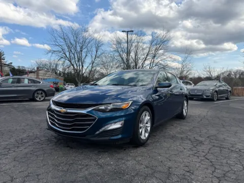 Photos of 2019 Chevrolet Malibu LT for sale in Pottstown, PA at Reliable Car Connection