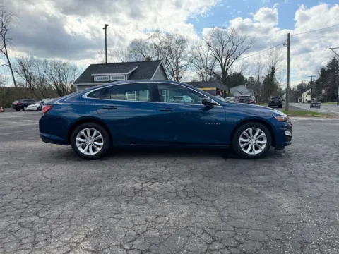 More photos of 2019 Chevrolet Malibu LT at Reliable Car Connection, PA