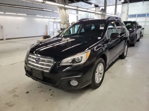 Black 2017 Subaru Outback 2.5i Premium for sale in Pottstown, PA
