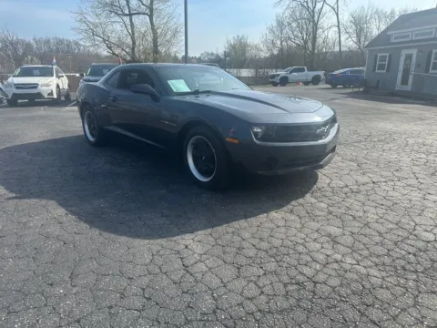 More photos of 2013 Chevrolet Camaro 2LS at Reliable Car Connection, PA