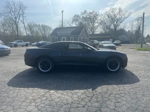 More photos of 2013 Chevrolet Camaro 2LS at Reliable Car Connection, PA