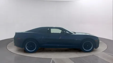 More photos of 2013 Chevrolet Camaro 2LS at Reliable Car Connection, PA