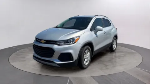 Photos of 2020 Chevrolet Trax FWD LT for sale in Pottstown, PA at Reliable Car Connection