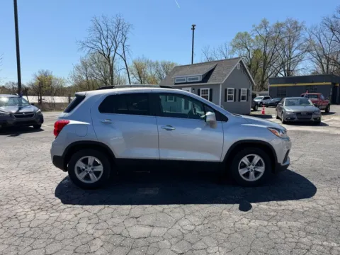 More photos of 2020 Chevrolet Trax FWD LT at Reliable Car Connection, PA