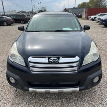 Photos of 2014 Subaru Outback 3.6R Limited for sale in Pottstown, PA at Reliable Car Connection
