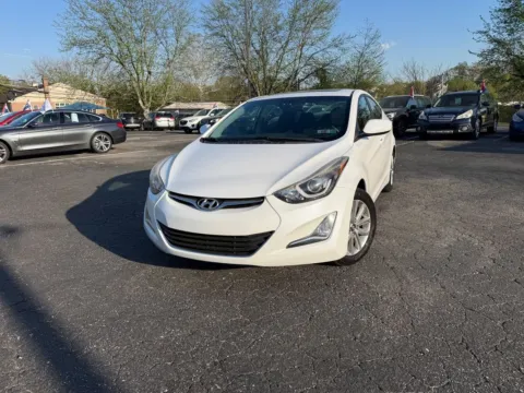 More photos of 2015 Hyundai Elantra SE at Reliable Car Connection, PA