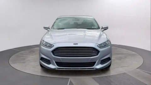 Another view of 2016 Ford Fusion SE for sale in Pottstown, PA at Reliable Car Connection