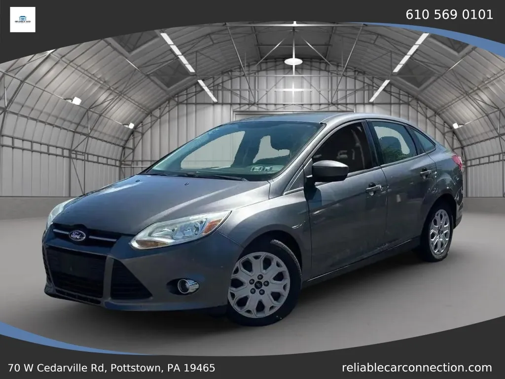 Gray 2012 Ford Focus SE Sedan 4D for sale in Pottstown, PA