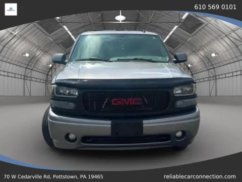 Photos of 2006 GMC Yukon Denali Sport Utility 4D for sale in Pottstown, PA at Reliable Car Connection