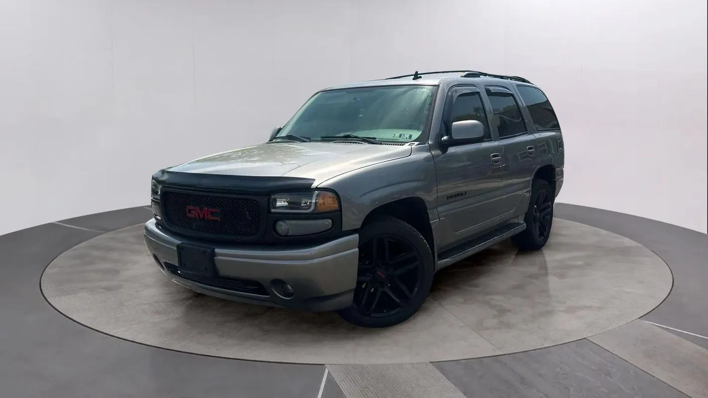 Gray 2006 GMC Yukon Denali for sale in Pottstown, PA
