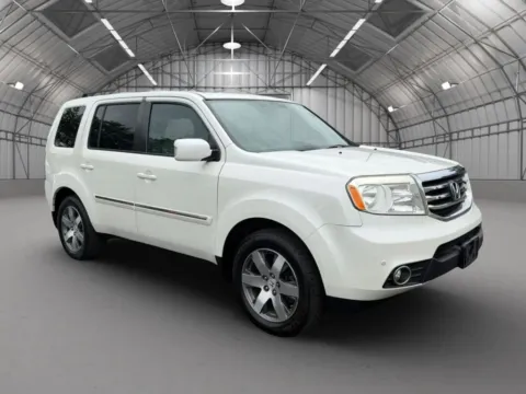 More photos of 2014 Honda Pilot Touring Sport Utility 4D at Reliable Car Connection, PA