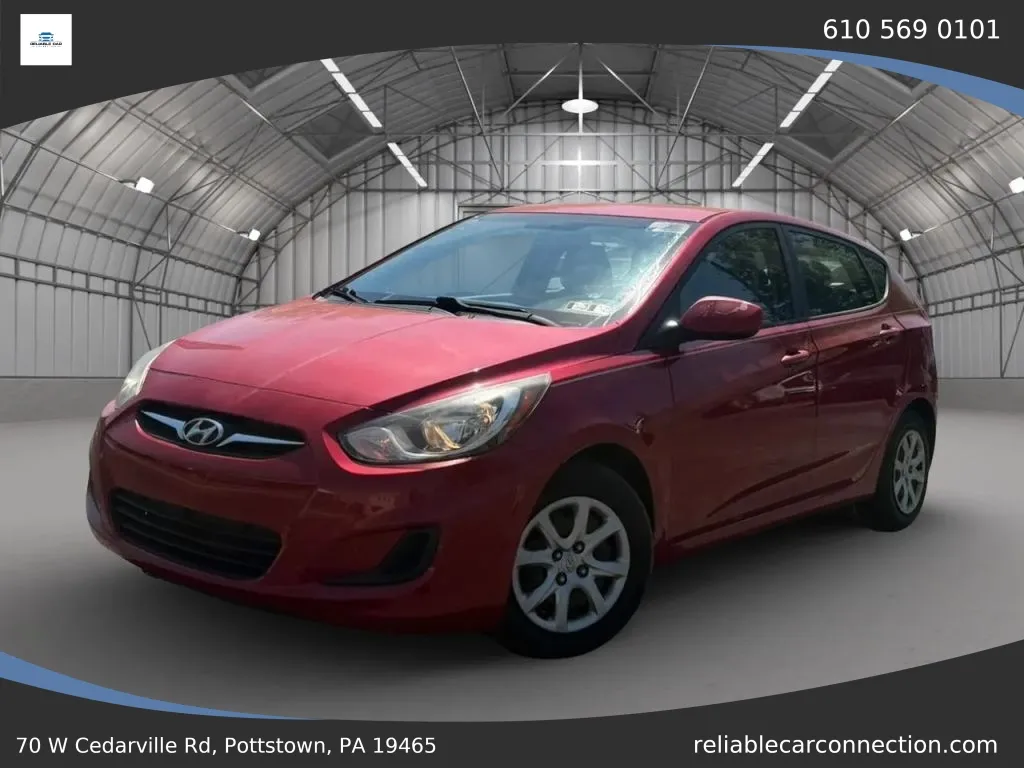 2013 Hyundai Accent GS 5-Door 6-Speed Automatic's photo