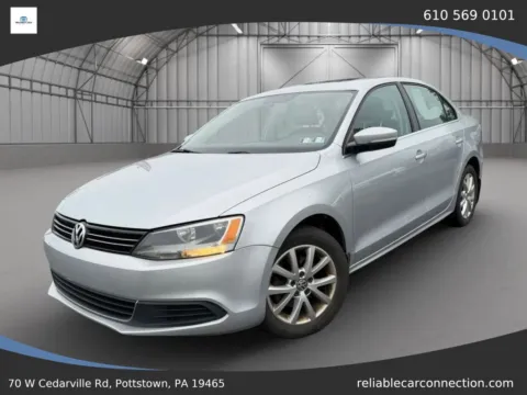 Silver 2013 Volkswagen Jetta 2.5L SE Sedan 4D for sale in Pottstown, PA