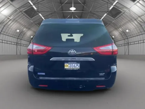 More photos of 2017 Toyota Sienna Limited Minivan 4D at Reliable Car Connection, PA