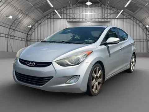 Photos of 2013 Hyundai Elantra Limited Sedan 4D for sale in Pottstown, PA at Reliable Car Connection