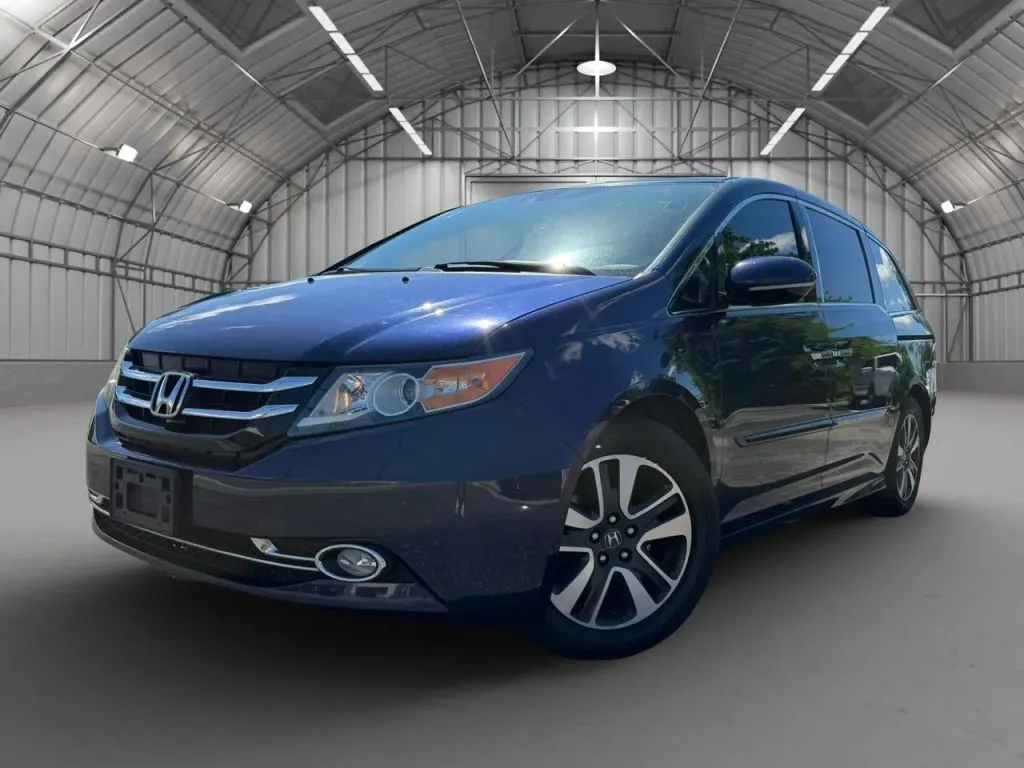 Blue 2015 Honda Odyssey Touring Minivan 4D for sale in Pottstown, PA