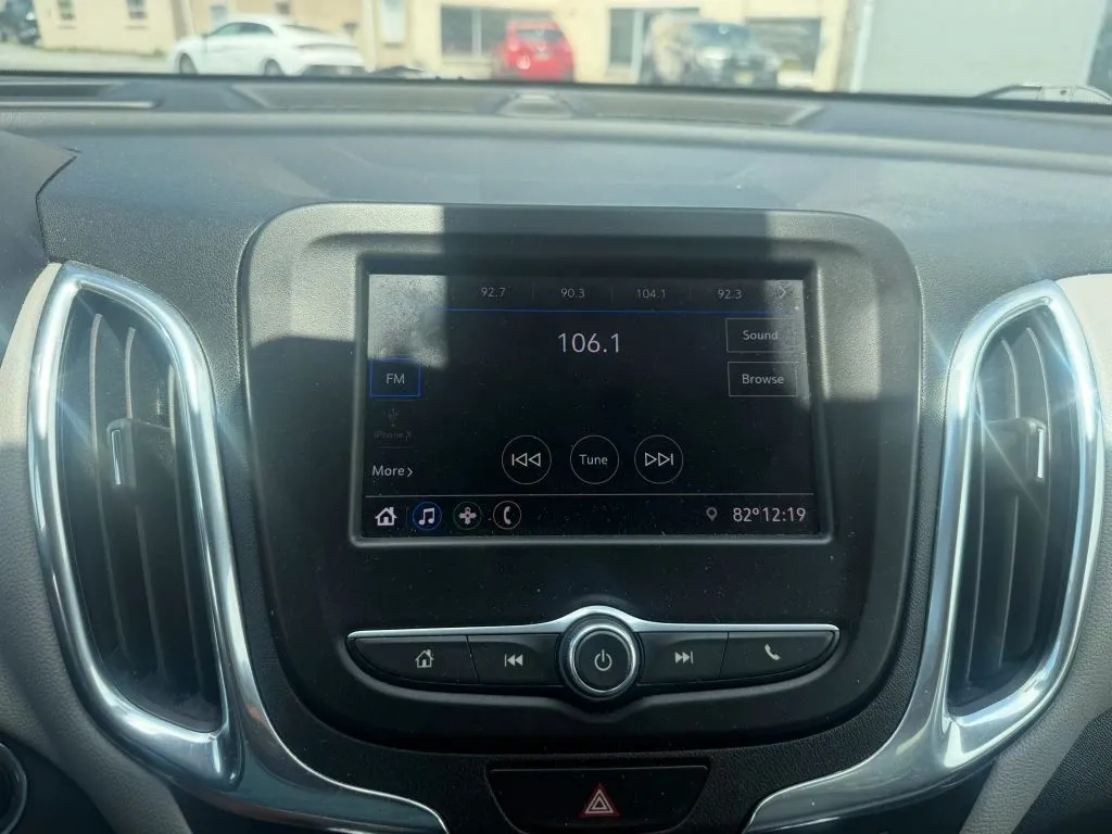2020 Chevrolet Equinox LS - Photo 26
