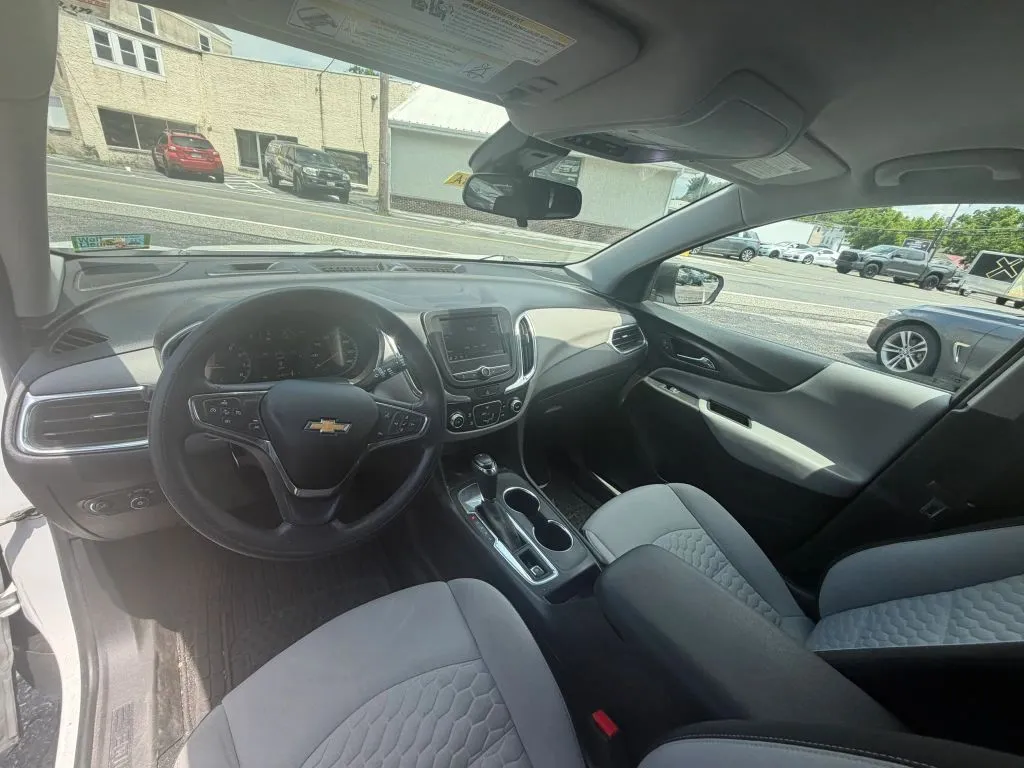 2020 Chevrolet Equinox LS - Photo 20